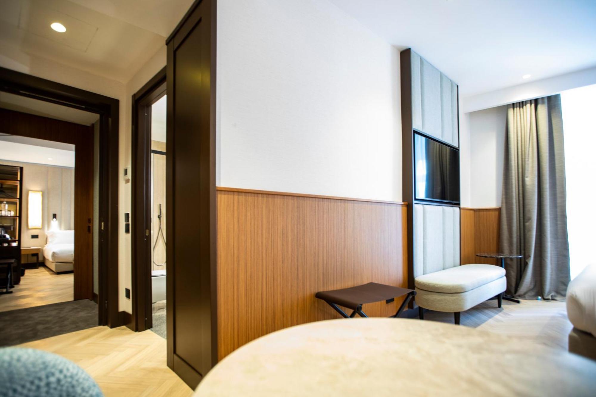 Hotel Circle6